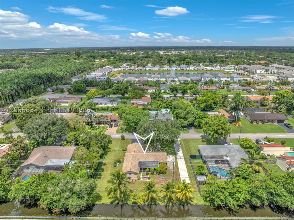 Real estate property located at 4770 70th Ter, Broward, Orange Acres, Davie, FL