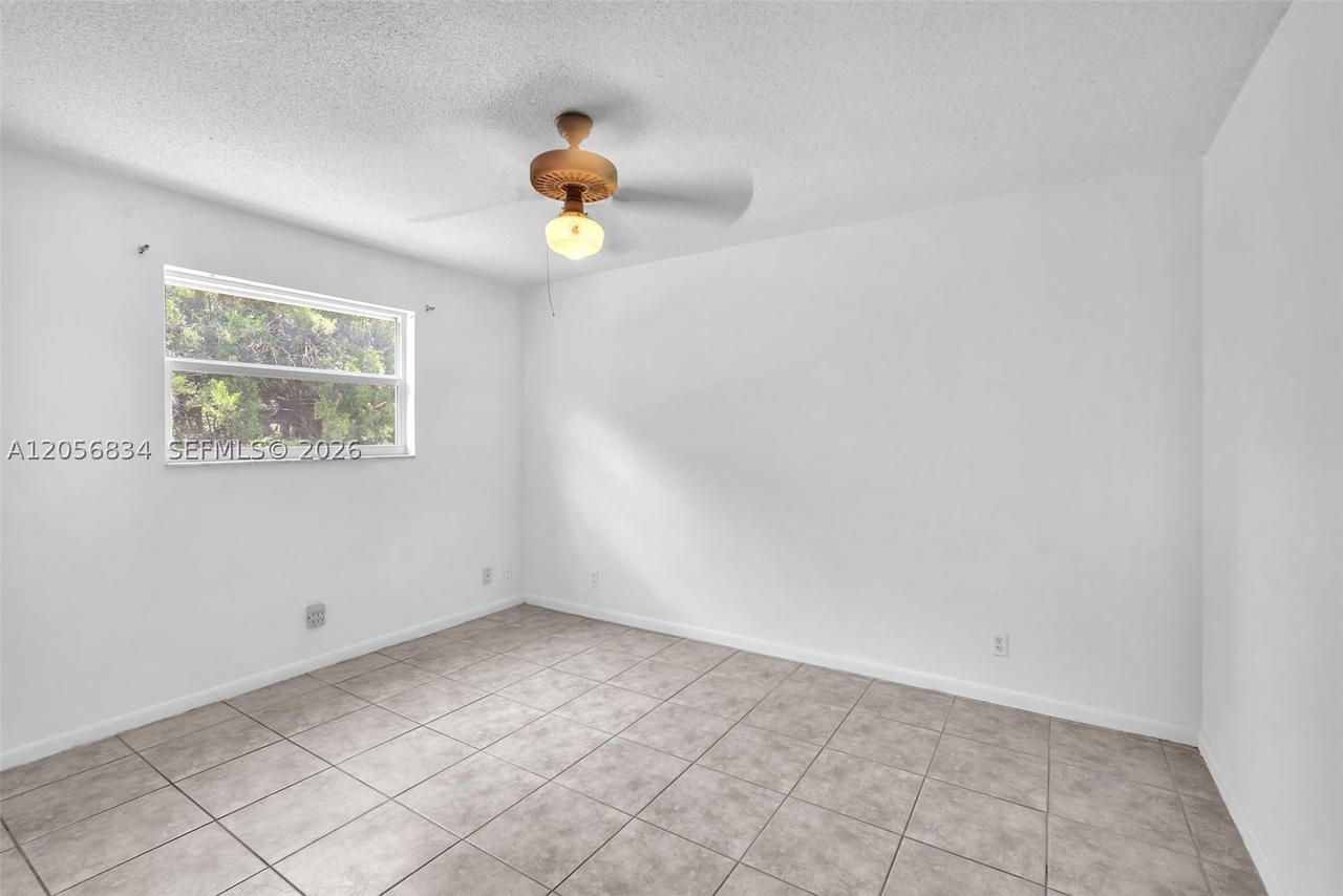Real estate property located at 4770 70th Ter, Broward, Orange Acres, Davie, FL