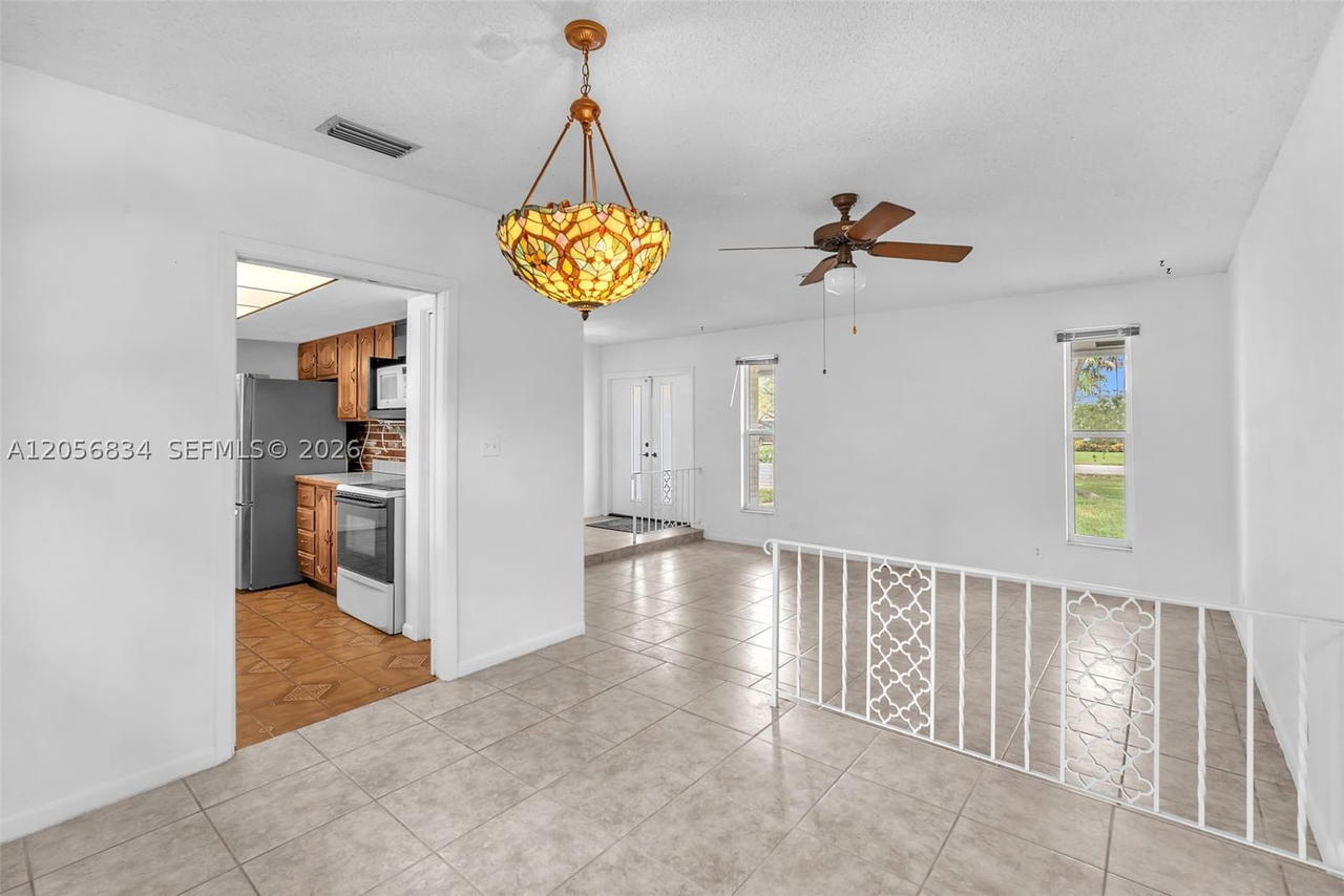 Real estate property located at 4770 70th Ter, Broward, Orange Acres, Davie, FL
