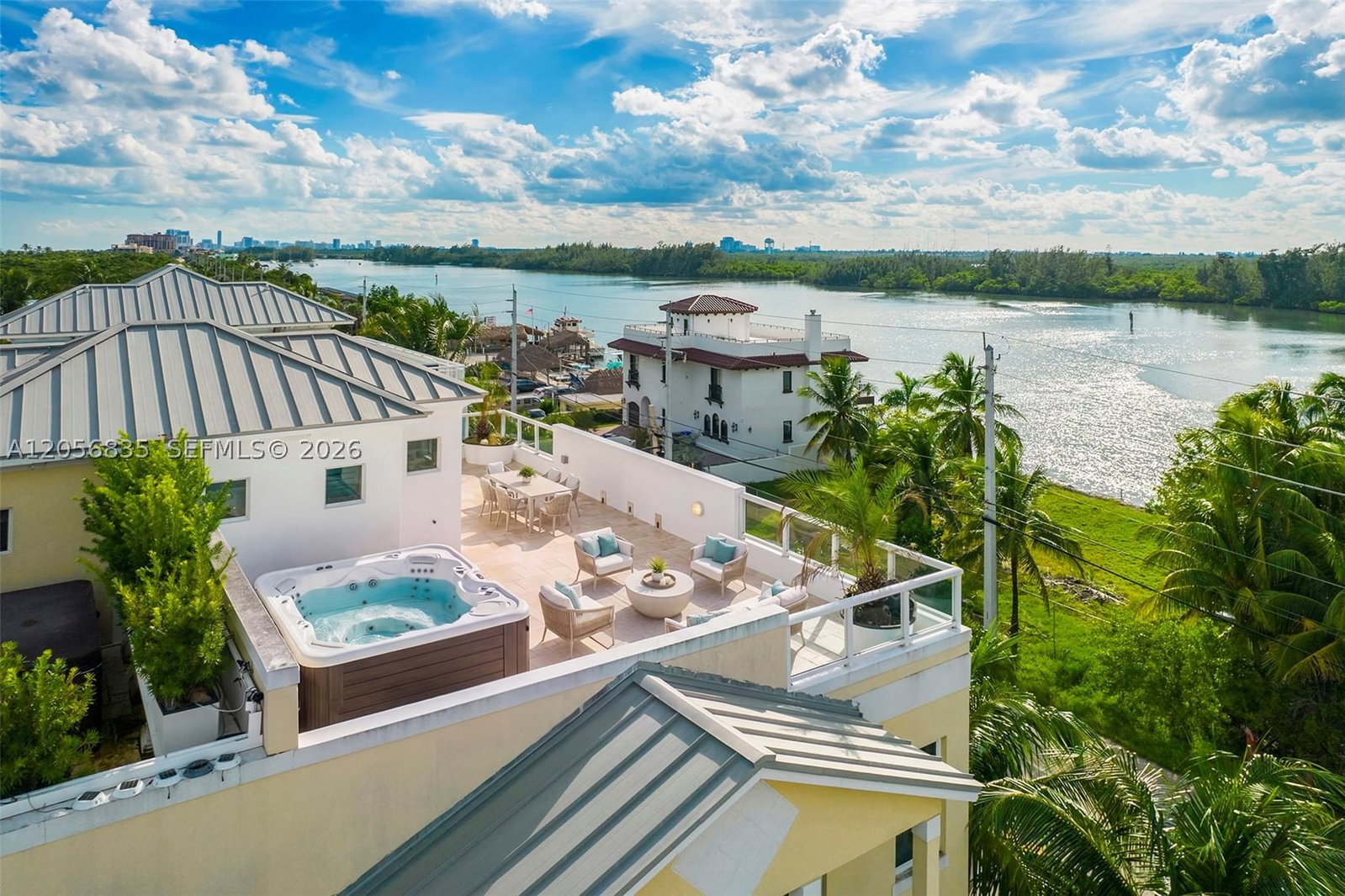 Real estate property located at 348 Elm St B-10, Broward, White Sands Beach Homes I, Hollywood, FL