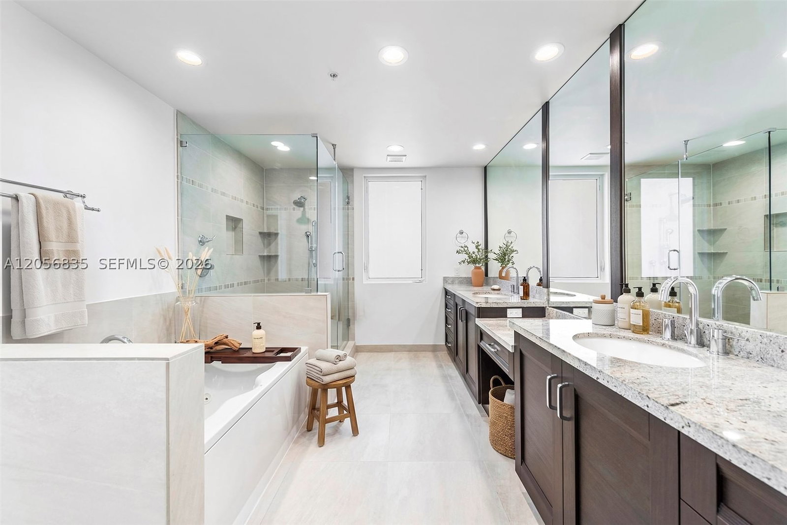 Real estate property located at 348 Elm St B-10, Broward, White Sands Beach Homes I, Hollywood, FL