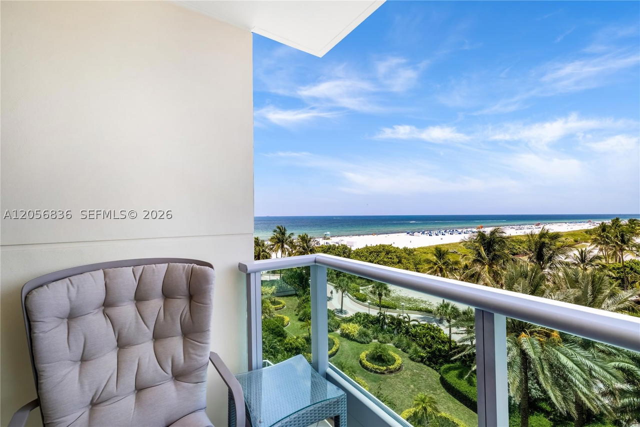 Real estate property located at 1455 Ocean Dr #703, Miami-dade, Il Villaggio, Miami Beach, FL