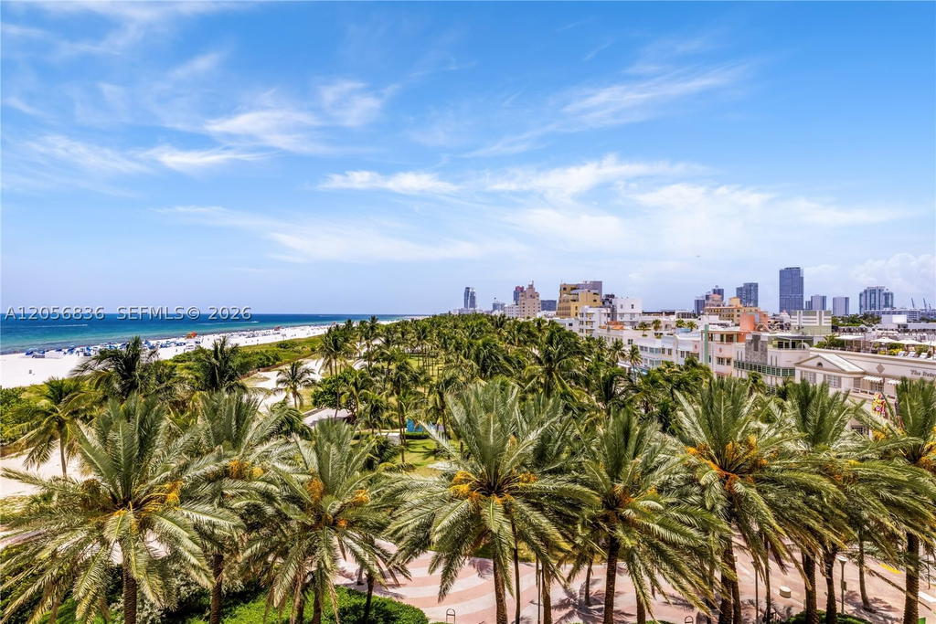 Real estate property located at 1455 Ocean Dr #703, Miami-dade, Il Villaggio, Miami Beach, FL