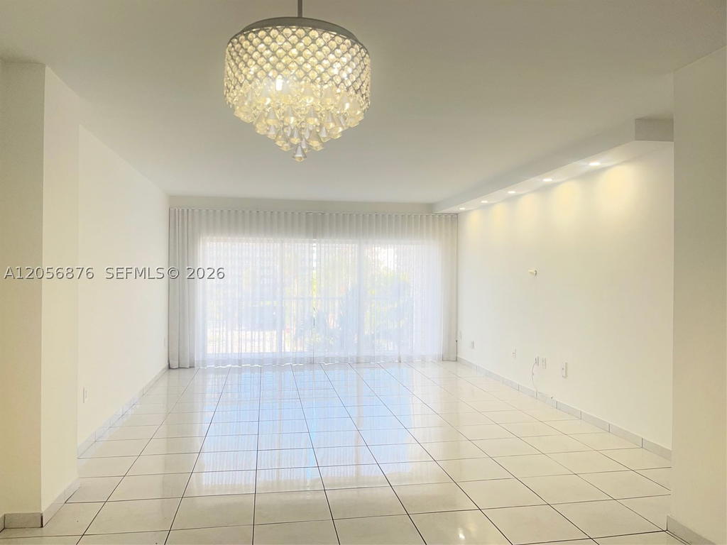 Real estate property located at 300 Bayview Dr #207, Miami-dade, Arlen House Condo, Sunny Isles Beach, FL