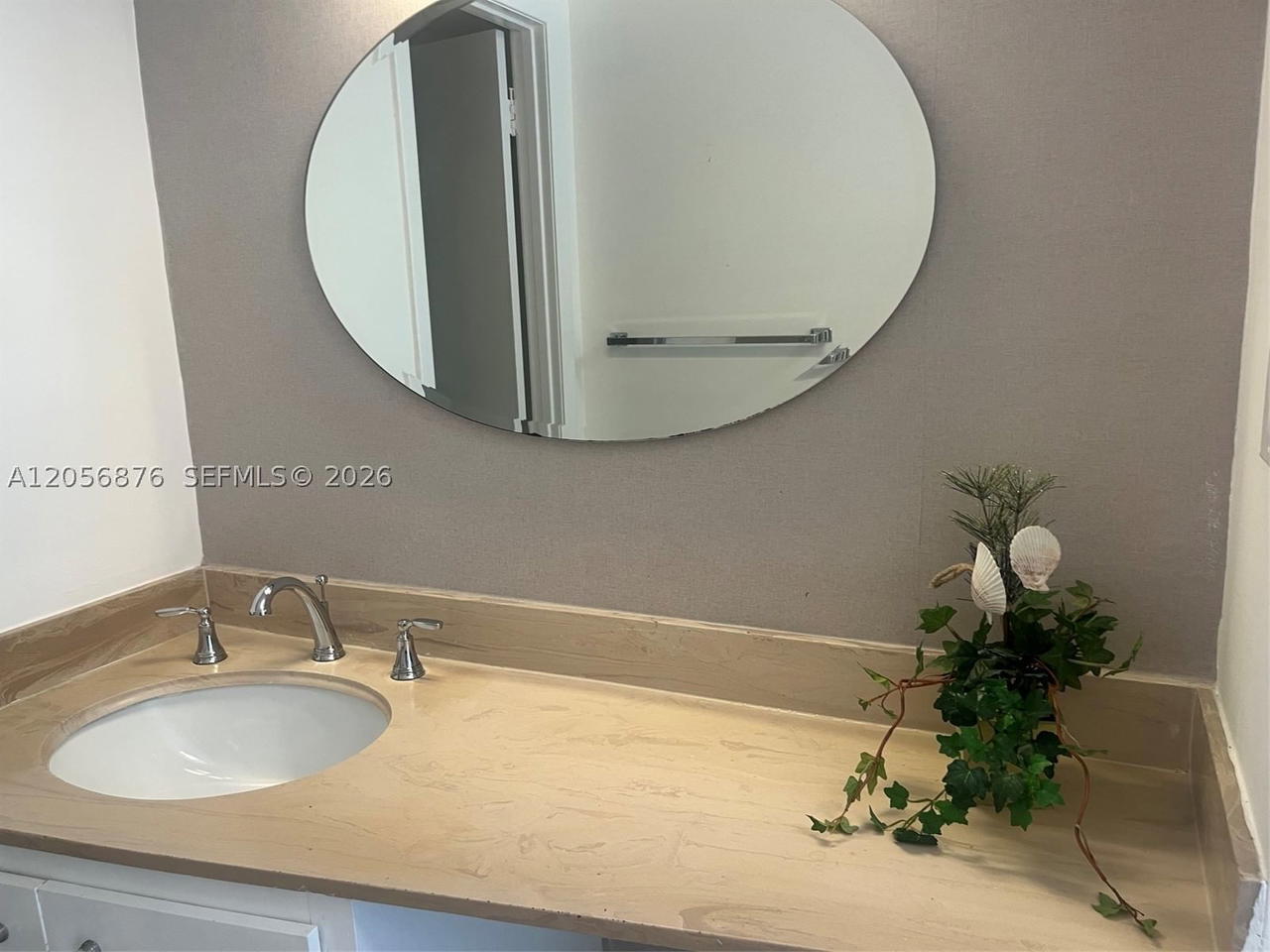 Real estate property located at 300 Bayview Dr #207, Miami-dade, Arlen House Condo, Sunny Isles Beach, FL