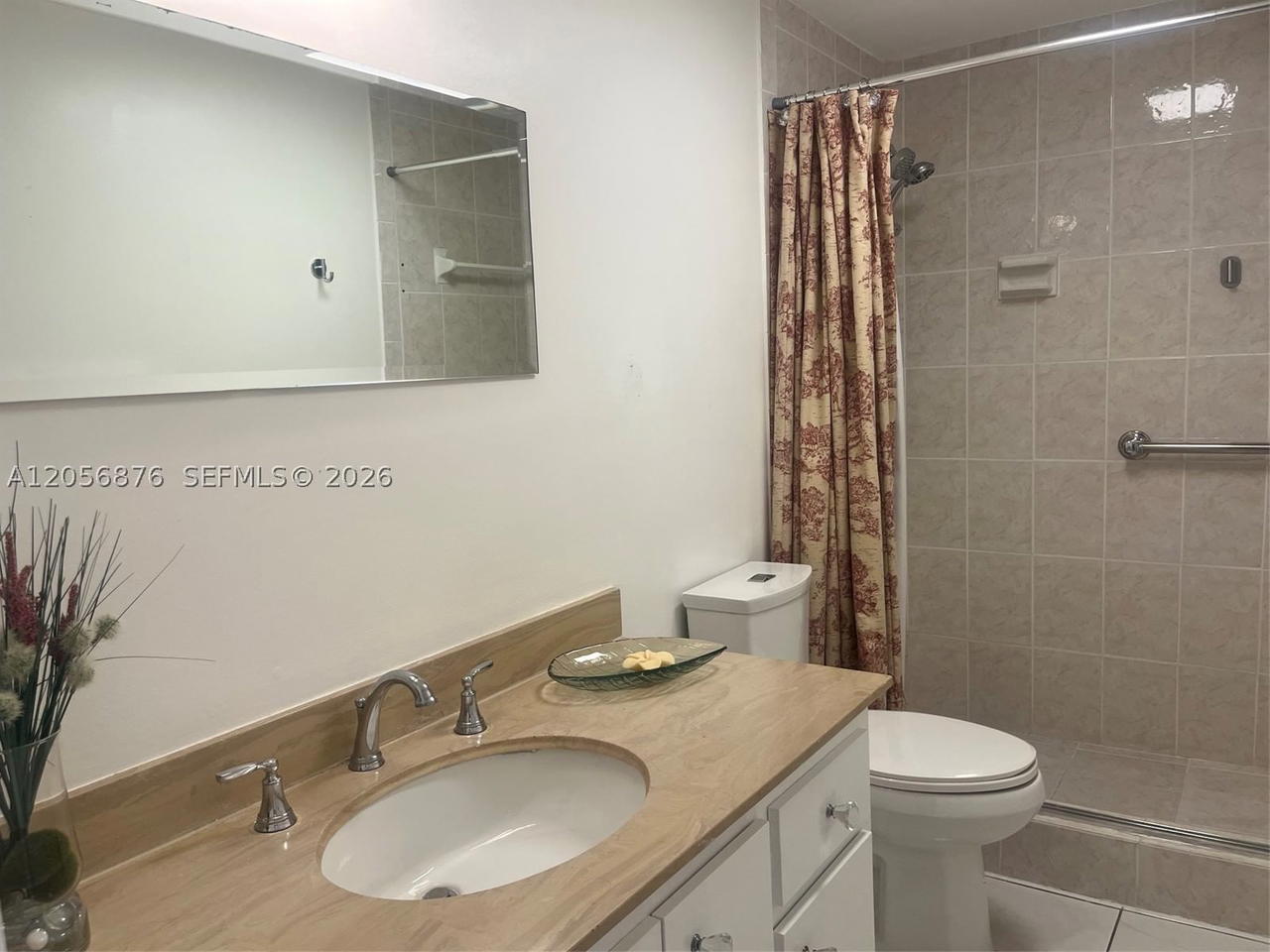 Real estate property located at 300 Bayview Dr #207, Miami-dade, Arlen House Condo, Sunny Isles Beach, FL