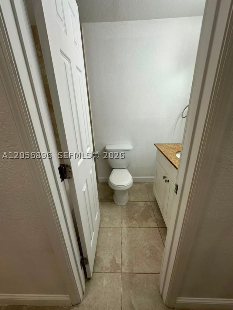 Real estate property located at 3330 Pinewalk Dr N #1611, Broward, Coral Key Condo, Margate, FL