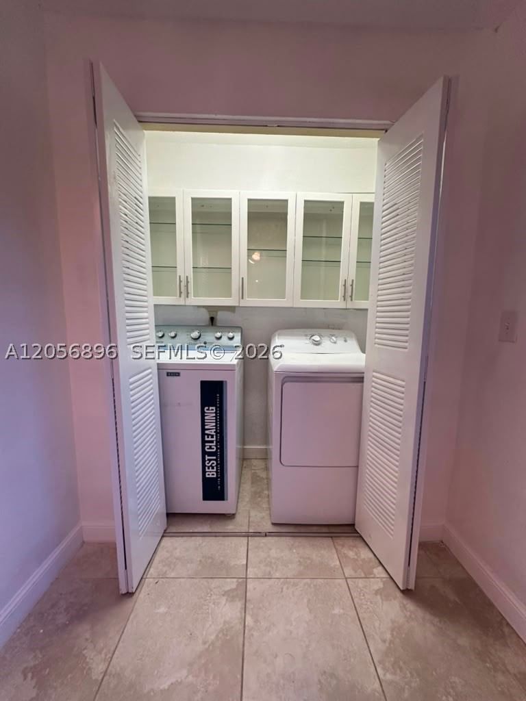 Real estate property located at 3330 Pinewalk Dr N #1611, Broward, Coral Key Condo, Margate, FL