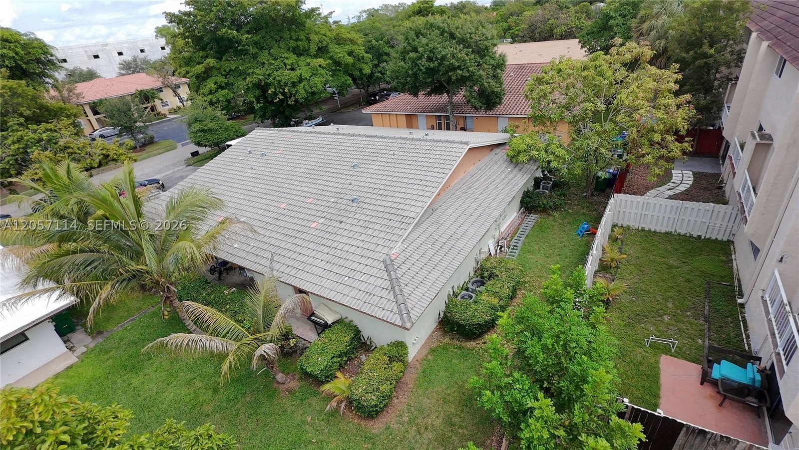 Real estate property located at 3735 116th Ter, Broward, Castlewood, Coral Springs, FL