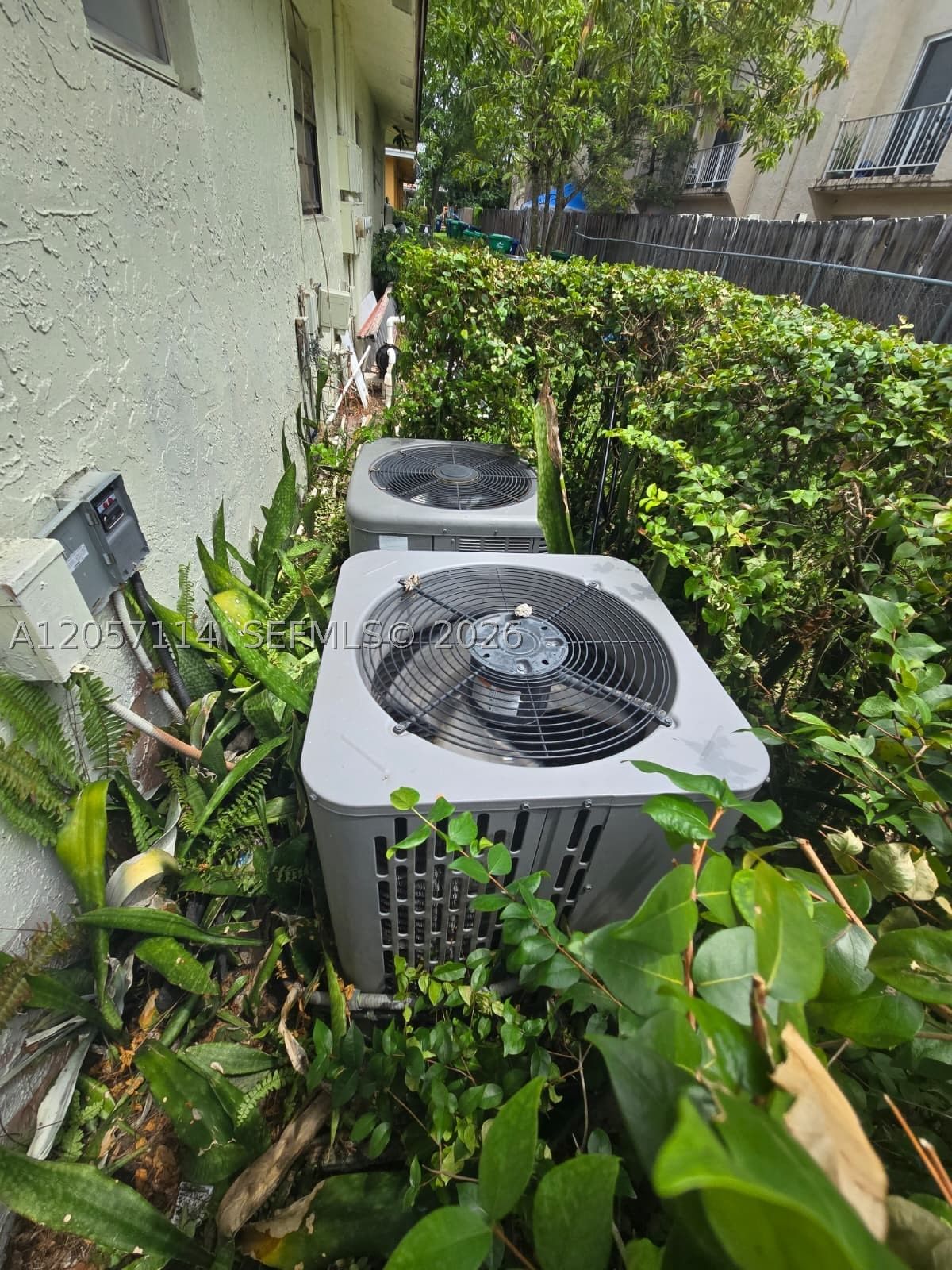 Real estate property located at 3735 116th Ter, Broward, Castlewood, Coral Springs, FL