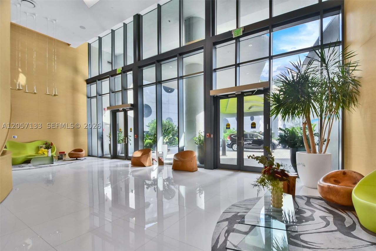 Real estate property located at 501 31st St #203, Miami-dade, Paraiso Bayviews Condo, Miami, FL