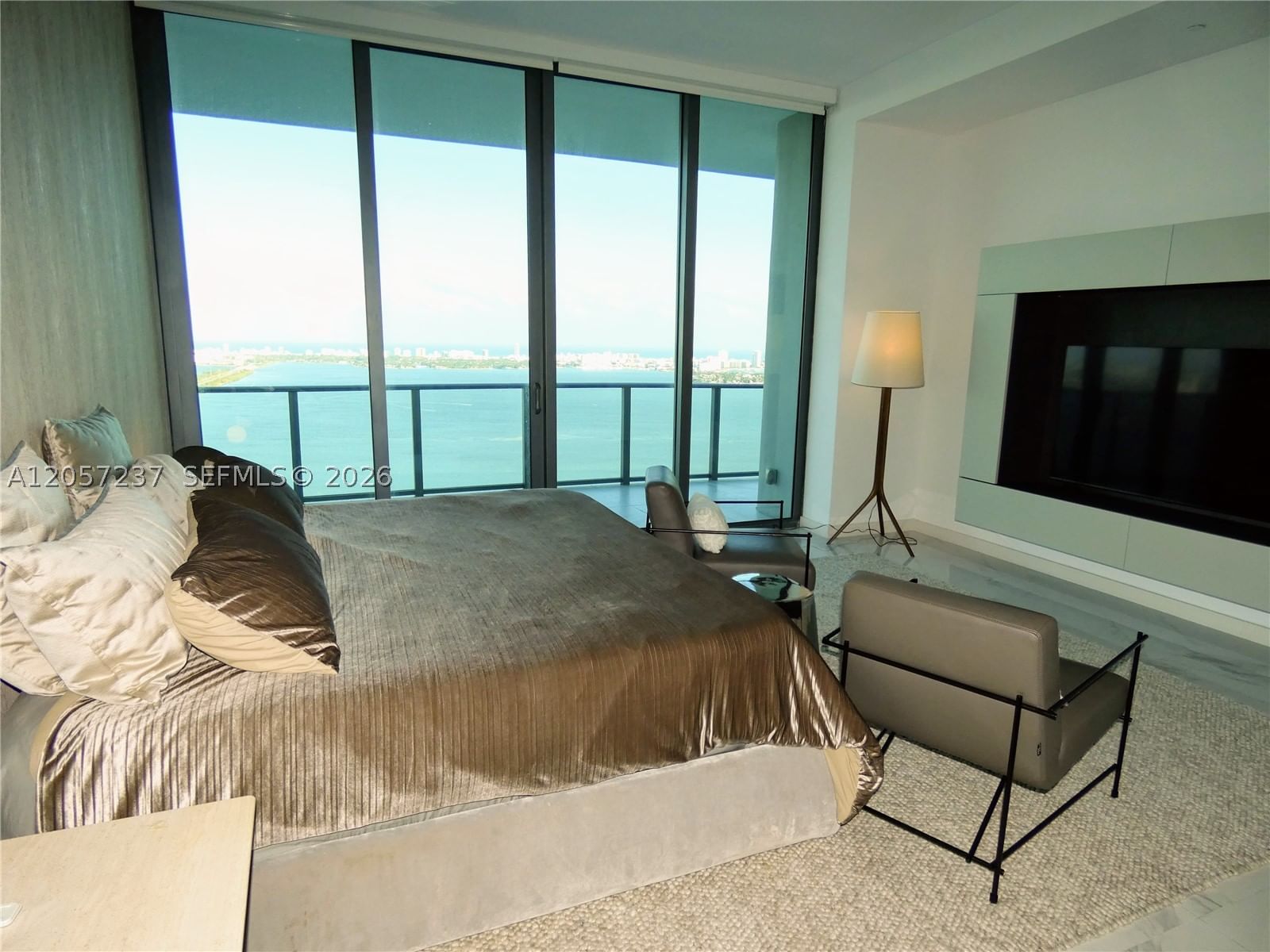 Real estate property located at 3131 7th Ave PH4901, Miami-dade, One Paraiso Condo, Miami, FL