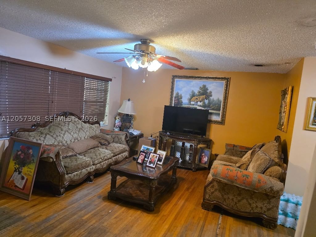 Real estate property located at 881 Albatross St, Miami-dade, Roeblings The, Miami Springs, FL