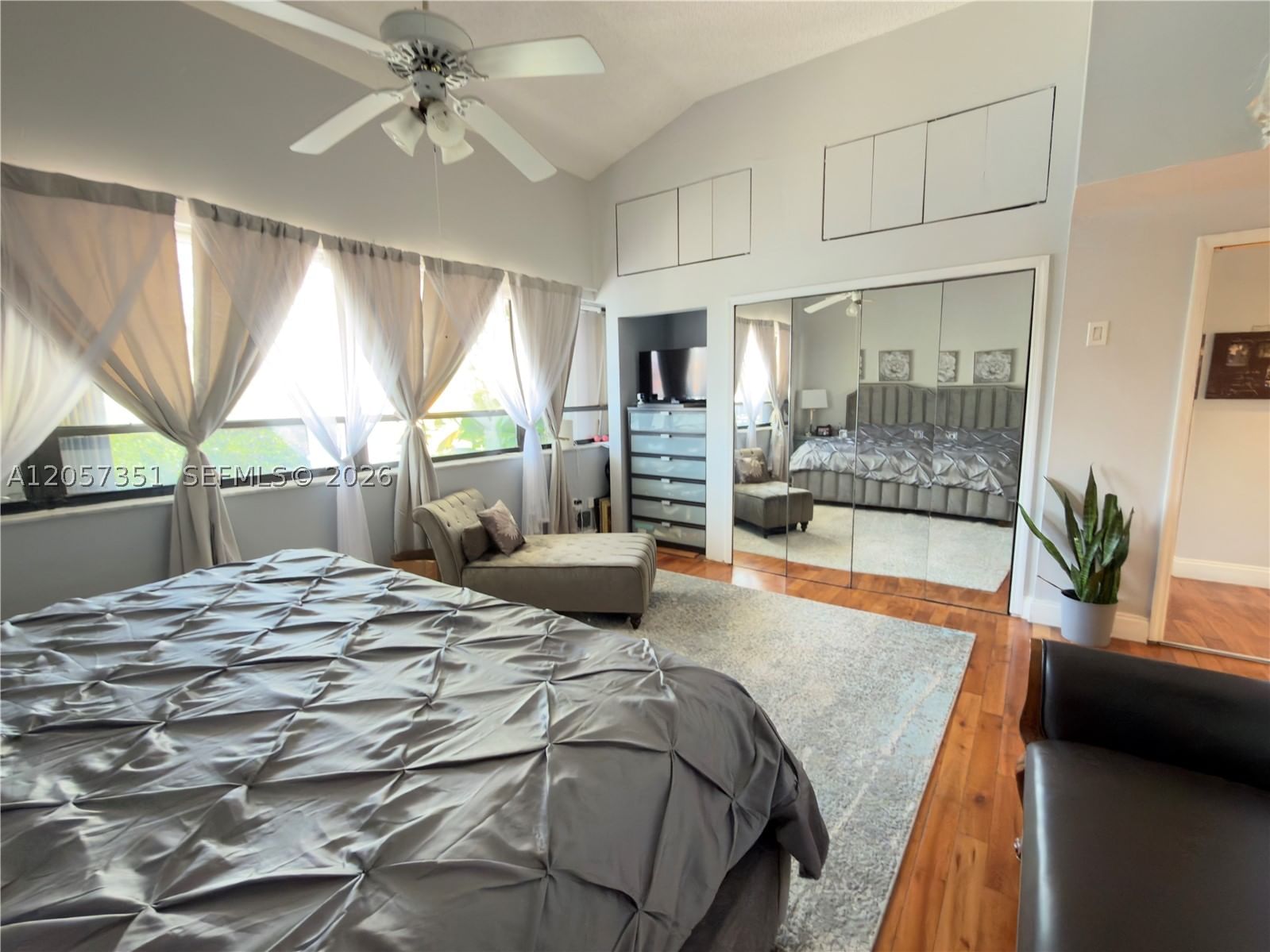 Real estate property located at 329 Poinciana Dr #909, Miami-dade, Poinciana Is Yt & Rcq Clu, Sunny Isles Beach, FL