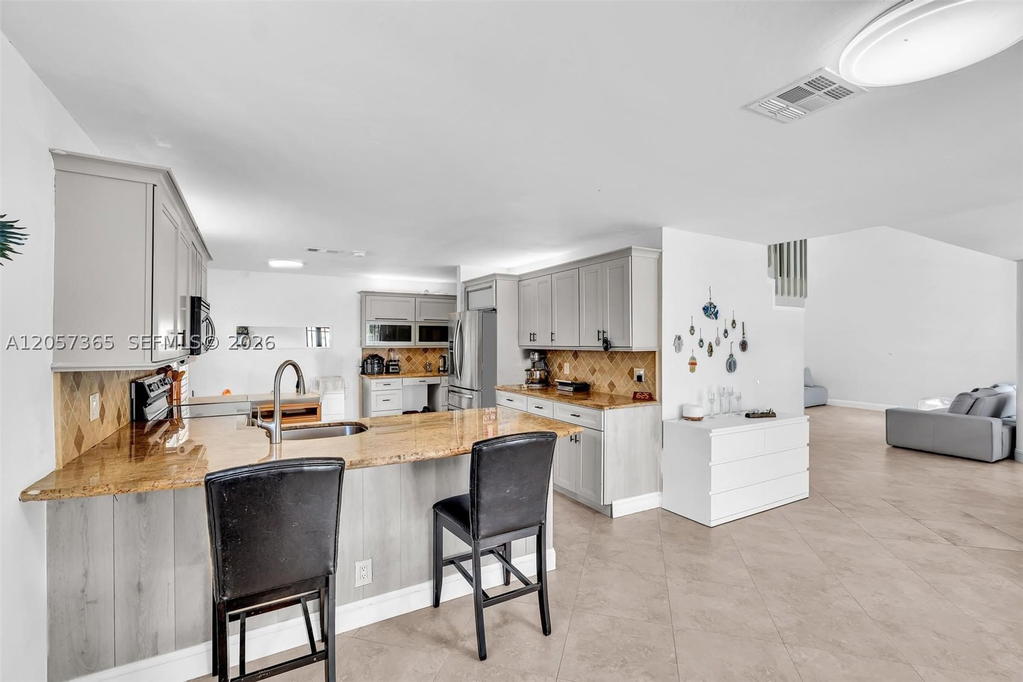 Real estate property located at 3409 Boise Way, Broward, Embassy Lakes Phase Ii, Cooper City, FL