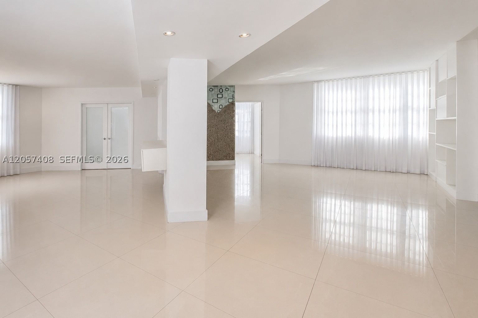 Real estate property located at 825 Brickell Bay Dr #1151, Miami-dade, Four Ambassadors Condo Ph, Miami, FL