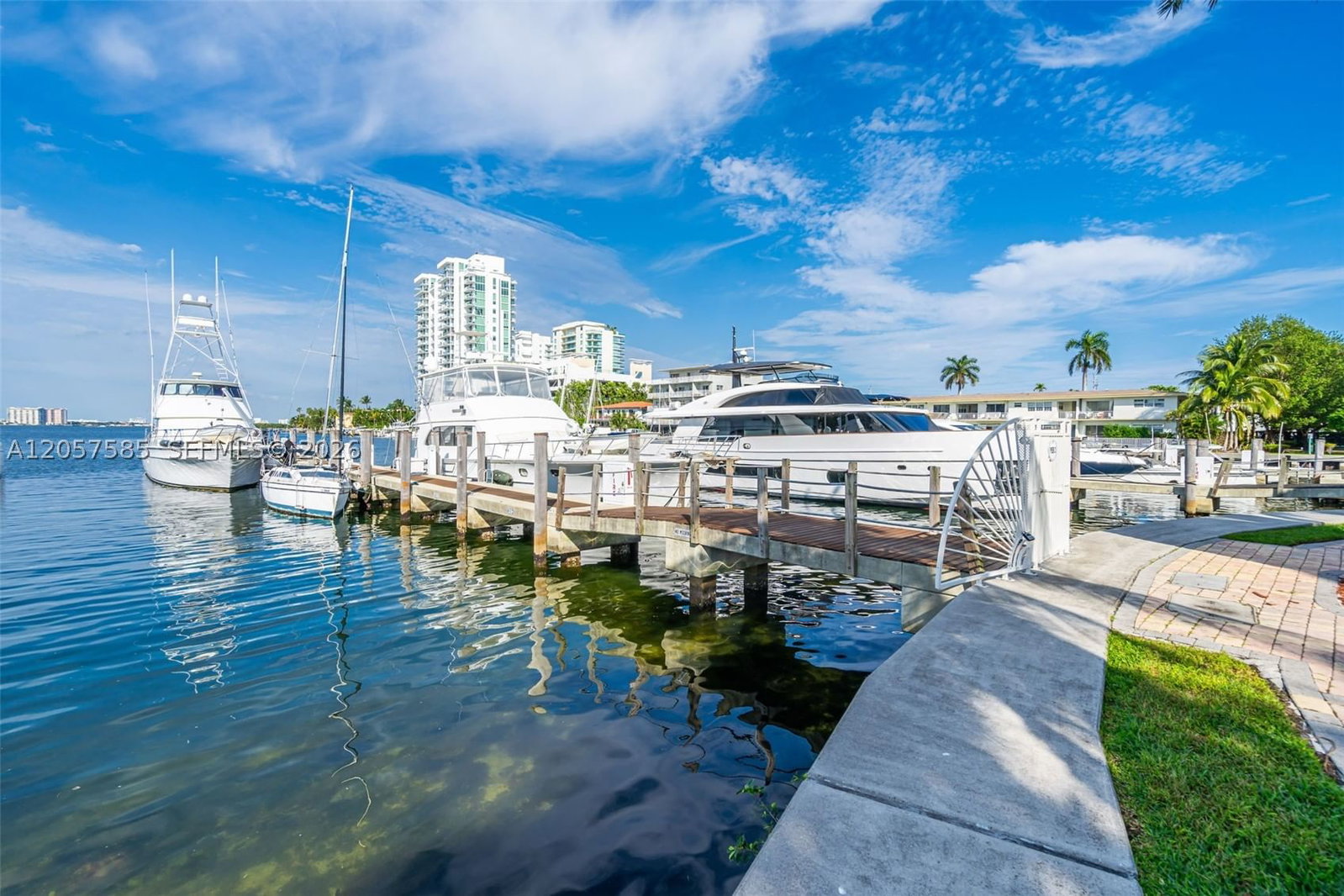 Real estate property located at 7900 Harbor Island Dr #1126, Miami-dade, 360 Condo A, North Bay Village, FL
