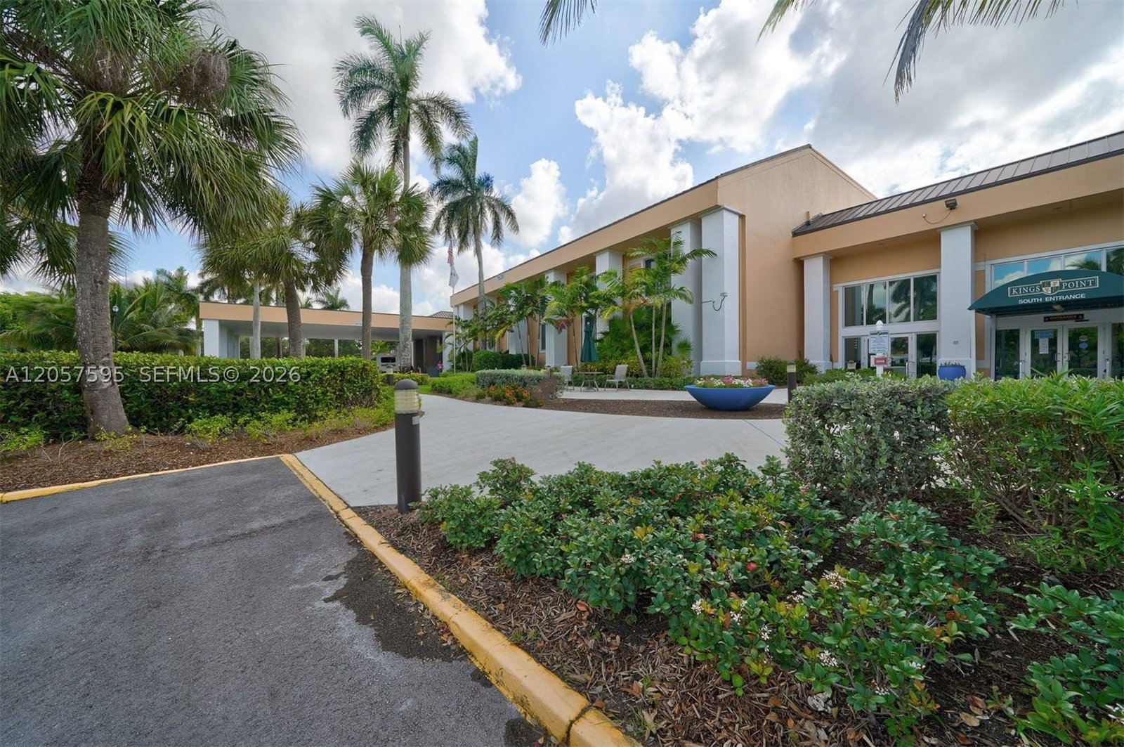 Real estate property located at 7449 Devon Dr #207, Broward, Devon Condominium J, Tamarac, FL