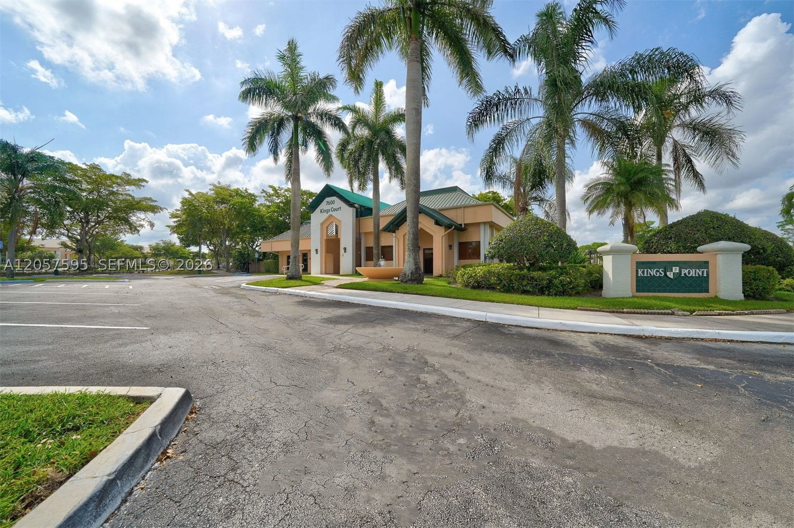 Real estate property located at 7449 Devon Dr #207, Broward, Devon Condominium J, Tamarac, FL