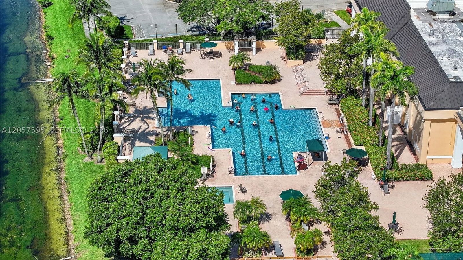 Real estate property located at 7449 Devon Dr #207, Broward, Devon Condominium J, Tamarac, FL