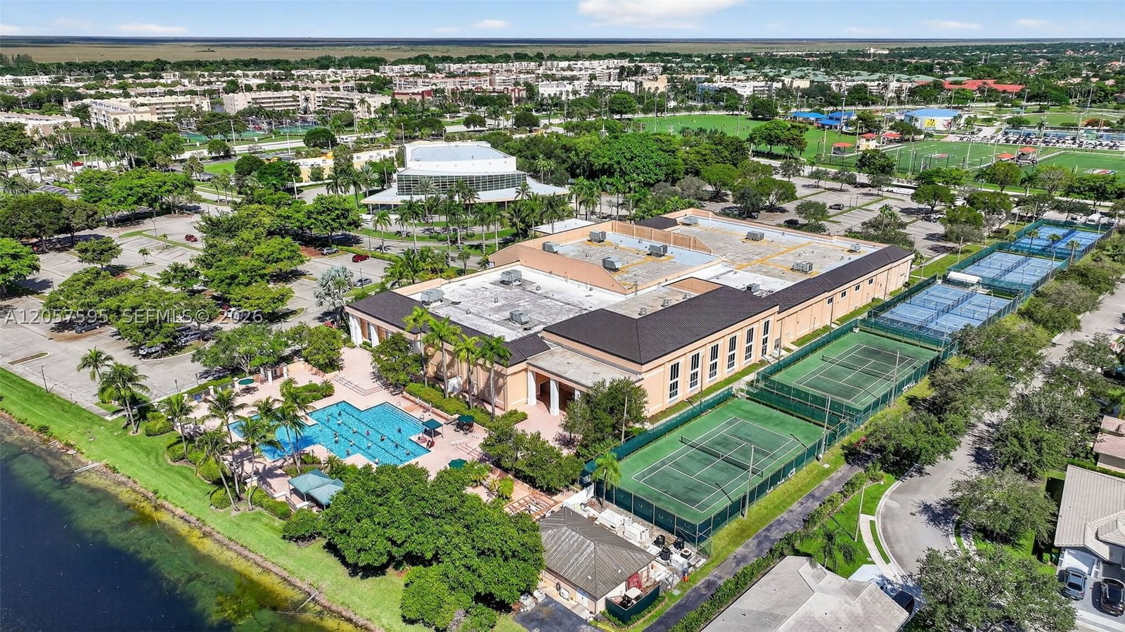 Real estate property located at 7449 Devon Dr #207, Broward, Devon Condominium J, Tamarac, FL