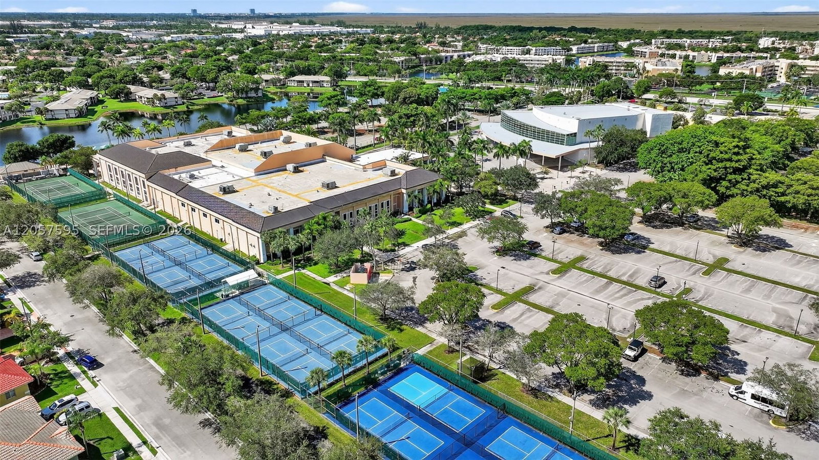 Real estate property located at 7449 Devon Dr #207, Broward, Devon Condominium J, Tamarac, FL