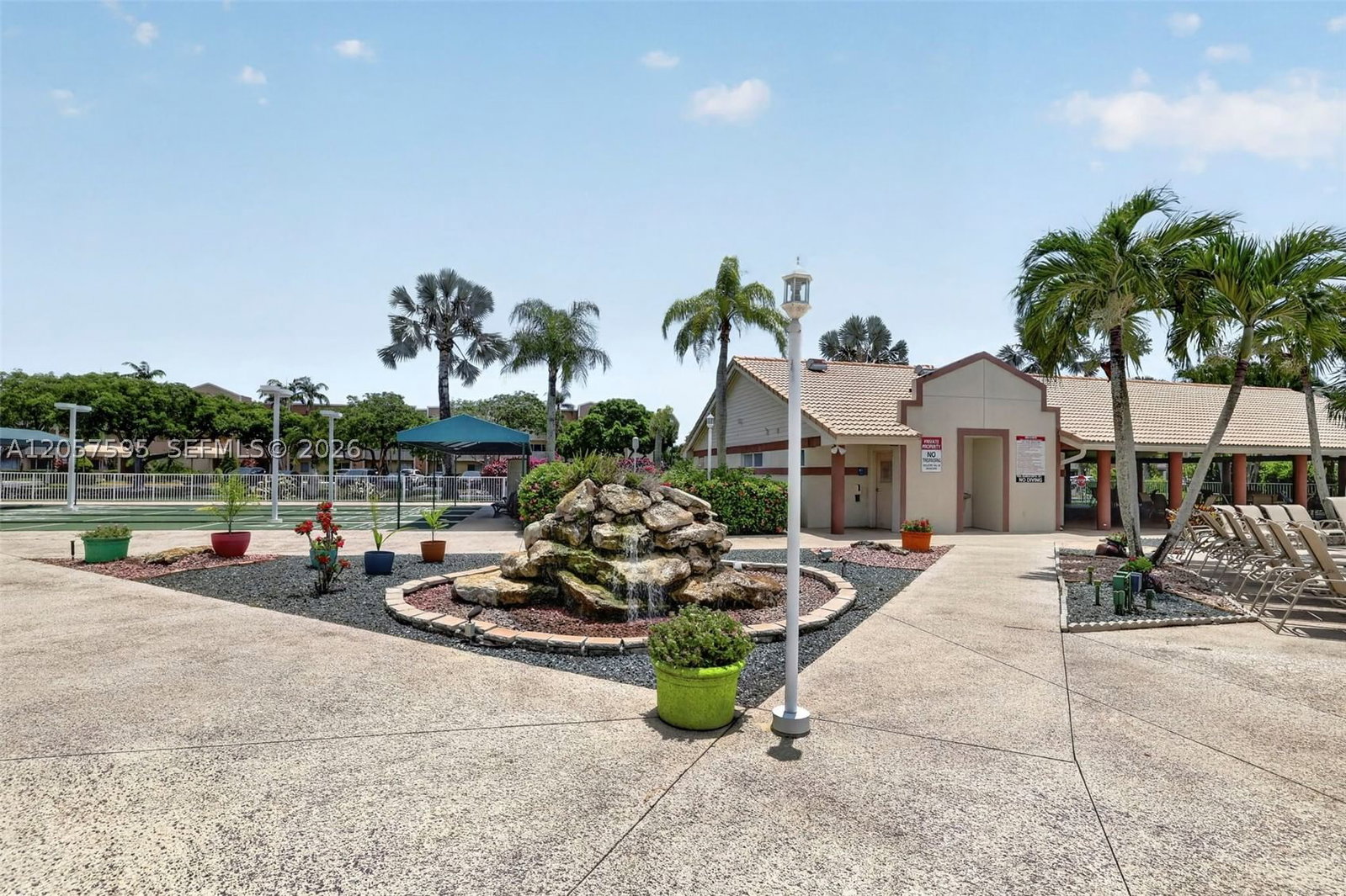 Real estate property located at 7449 Devon Dr #207, Broward, Devon Condominium J, Tamarac, FL