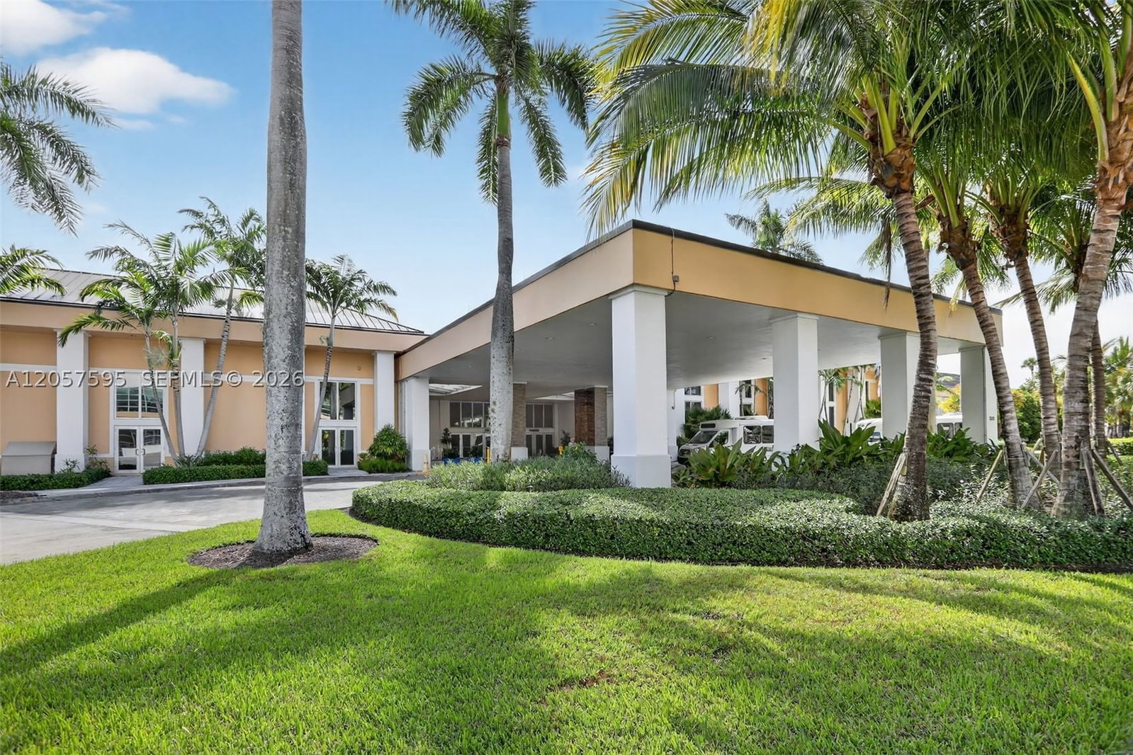 Real estate property located at 7449 Devon Dr #207, Broward, Devon Condominium J, Tamarac, FL