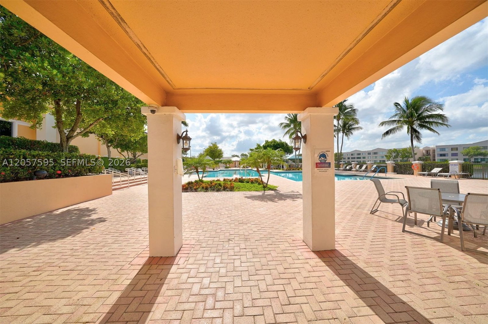 Real estate property located at 7449 Devon Dr #207, Broward, Devon Condominium J, Tamarac, FL