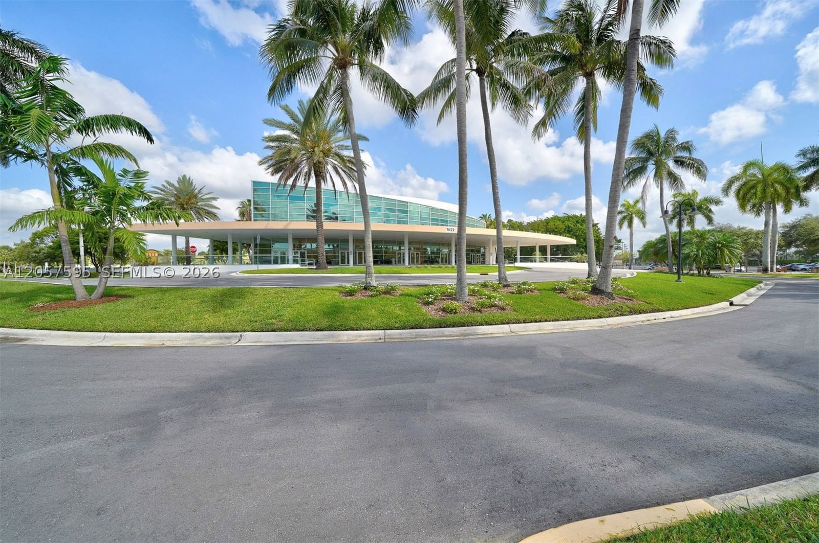 Real estate property located at 7449 Devon Dr #207, Broward, Devon Condominium J, Tamarac, FL