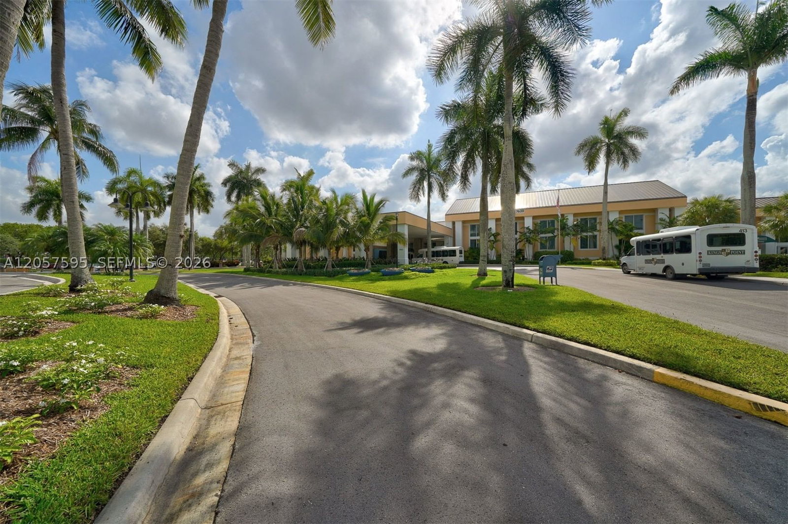 Real estate property located at 7449 Devon Dr #207, Broward, Devon Condominium J, Tamarac, FL