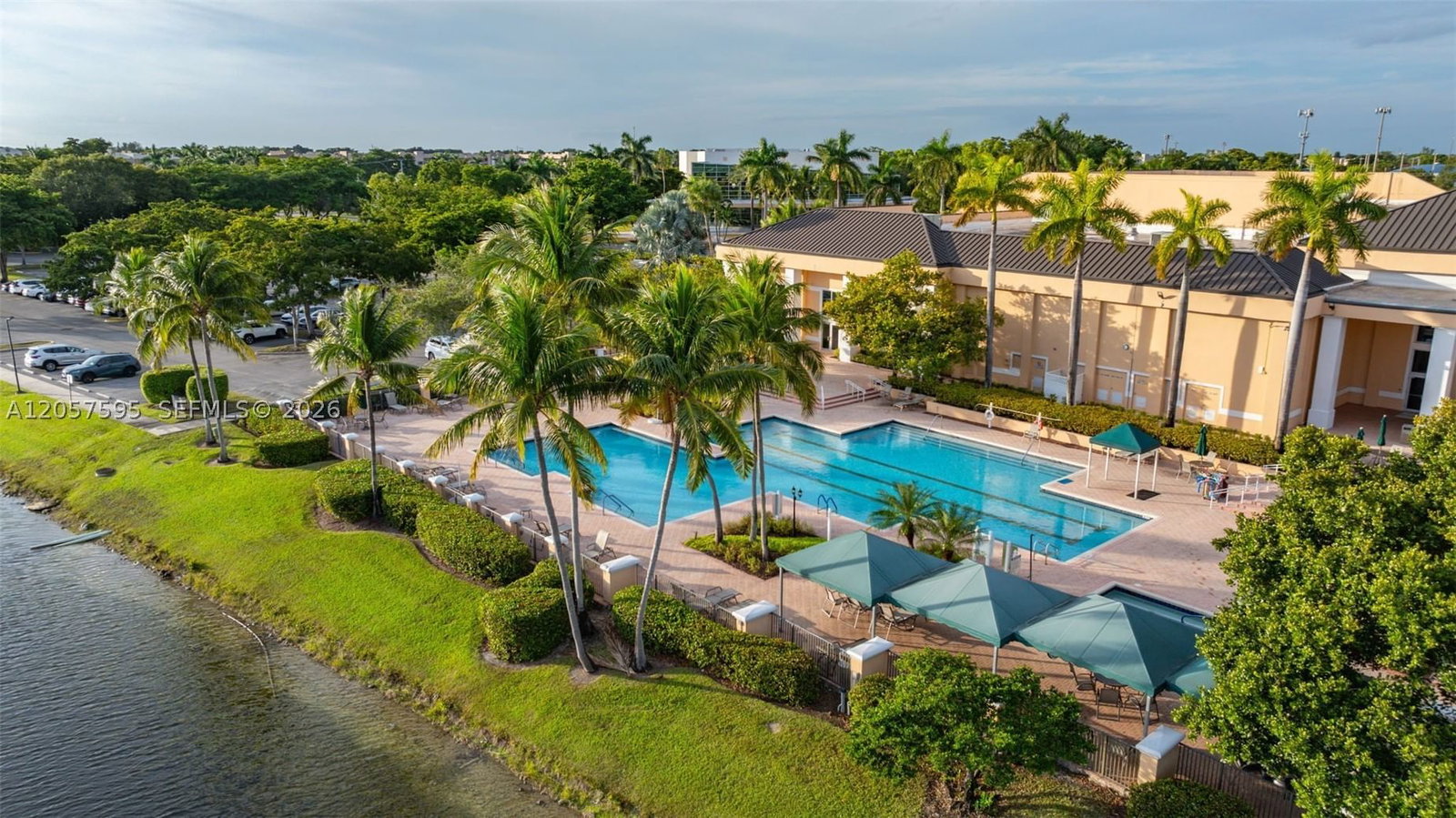 Real estate property located at 7449 Devon Dr #207, Broward, Devon Condominium J, Tamarac, FL