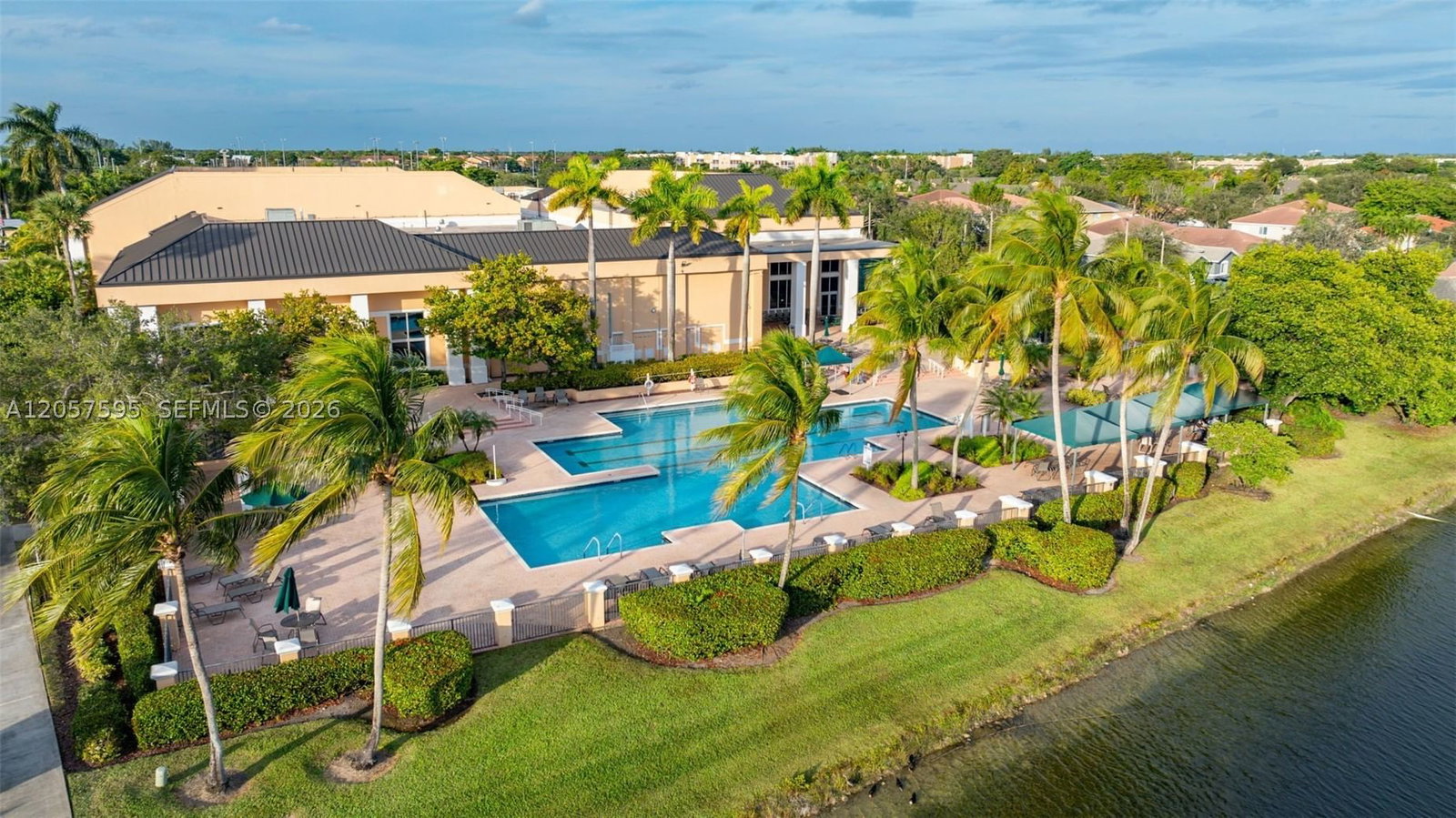 Real estate property located at 7449 Devon Dr #207, Broward, Devon Condominium J, Tamarac, FL