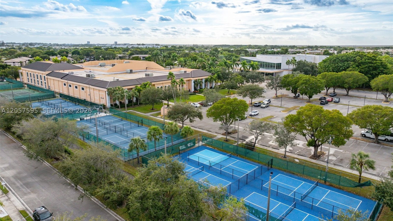 Real estate property located at 7449 Devon Dr #207, Broward, Devon Condominium J, Tamarac, FL