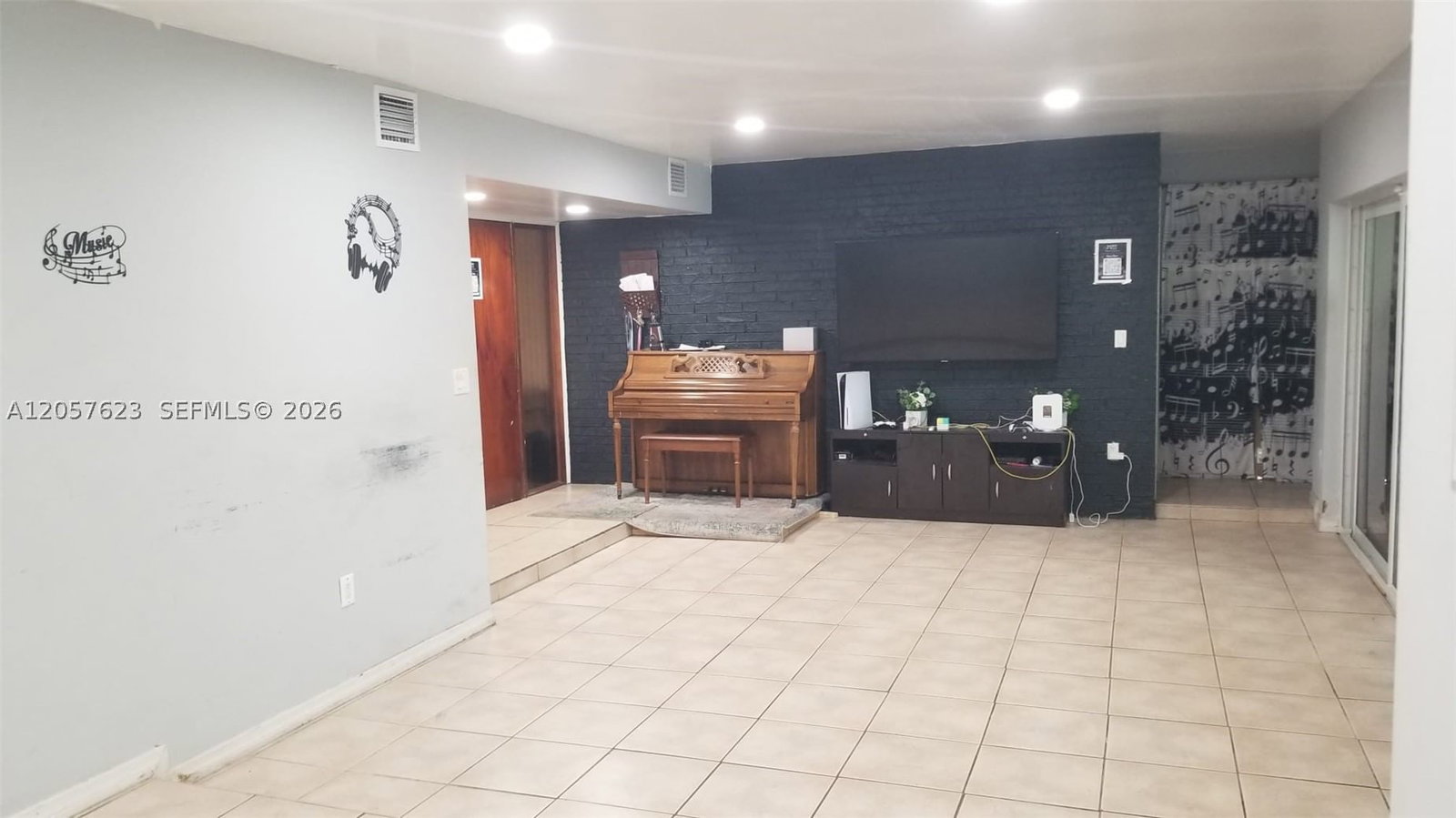 Real estate property located at 6729 Arbor Dr, Broward, Miramar Isles Sec 4, Miramar, FL
