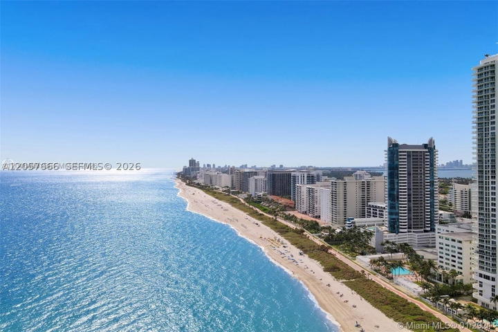 Real estate property located at 6301 Collins Ave #1504, Miami-dade, La Gorce Palace Condo, Miami Beach, FL