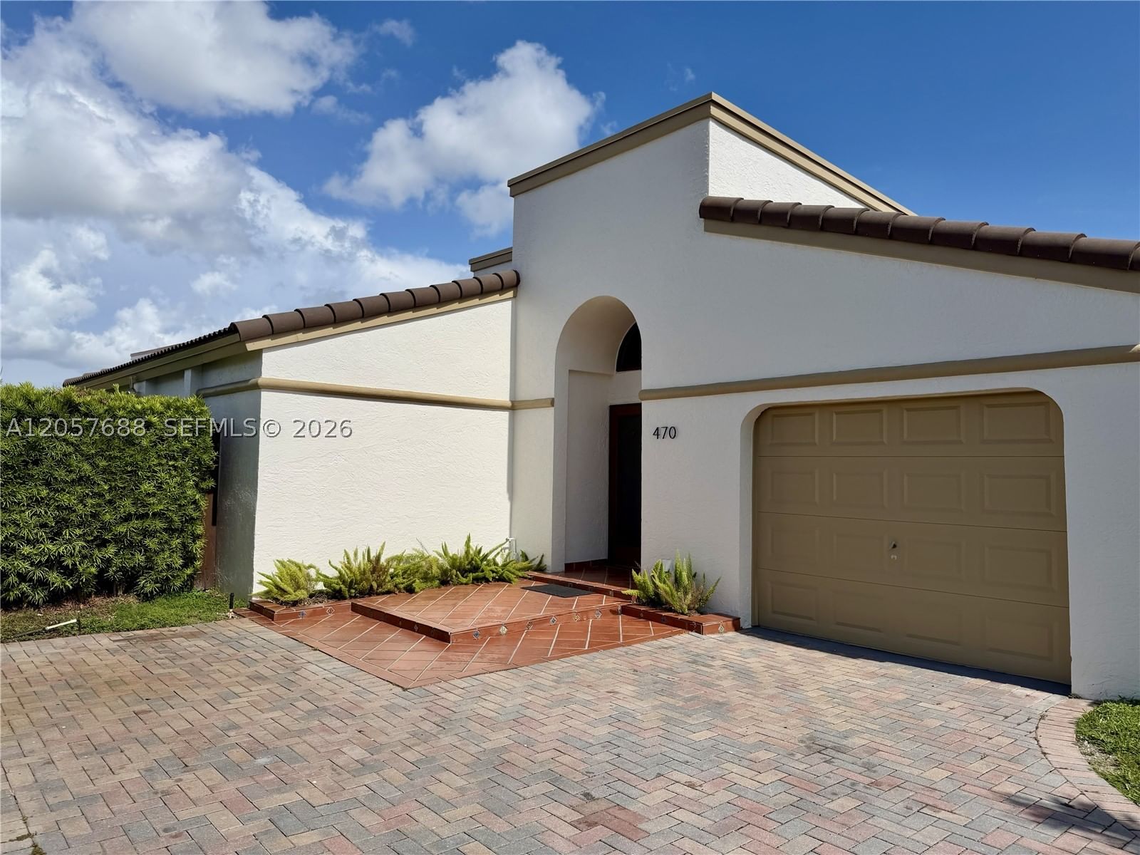 Real estate property located at 470 88th Pl E, Miami-dade, Poinciana Pointe Phase 2, Miami, FL