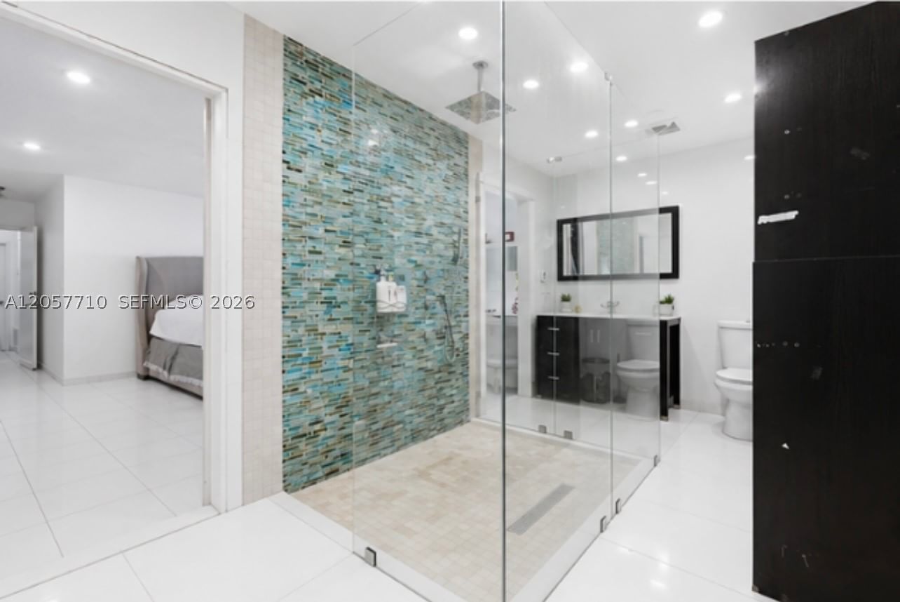 Real estate property located at 5001 Madison St, Broward, Hollywood Hills, Hollywood, FL
