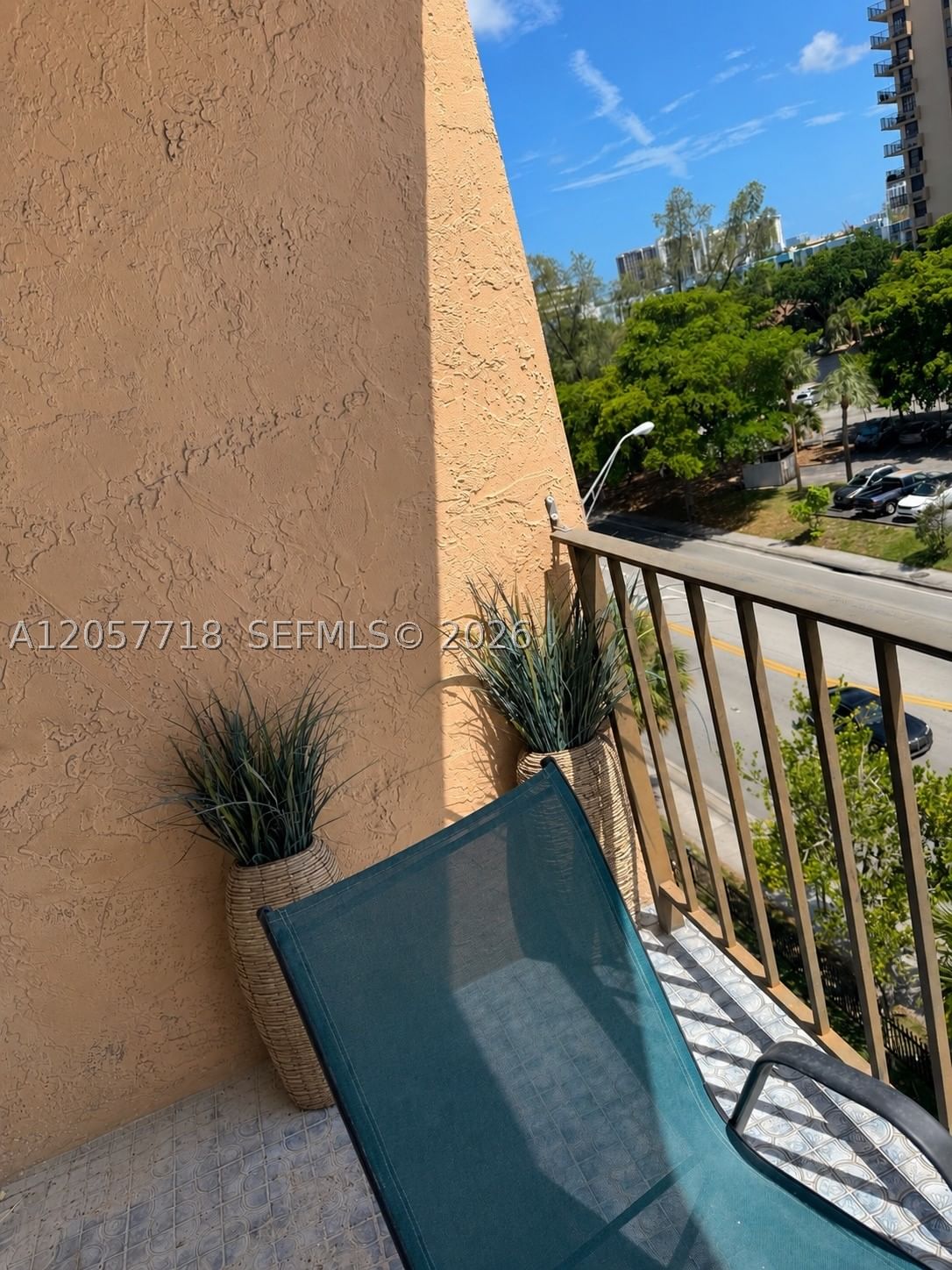 Real estate property located at 1465 123rd St #609, Miami-dade, Three Horizons South Cond, North Miami, FL