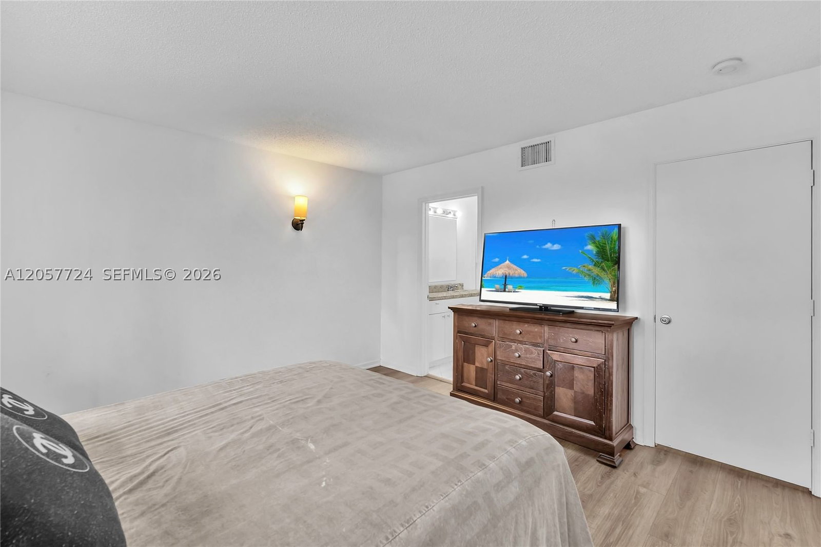 Real estate property located at 3692 San Simeon Cir, Broward, Sectors 8 9 And 10 Plat, Weston, FL