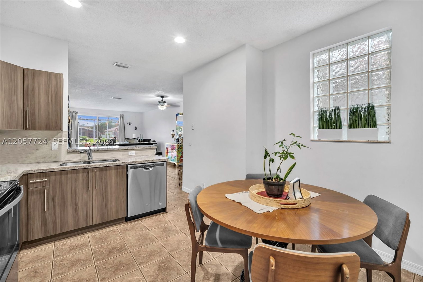 Real estate property located at 3692 San Simeon Cir, Broward, Sectors 8 9 And 10 Plat, Weston, FL