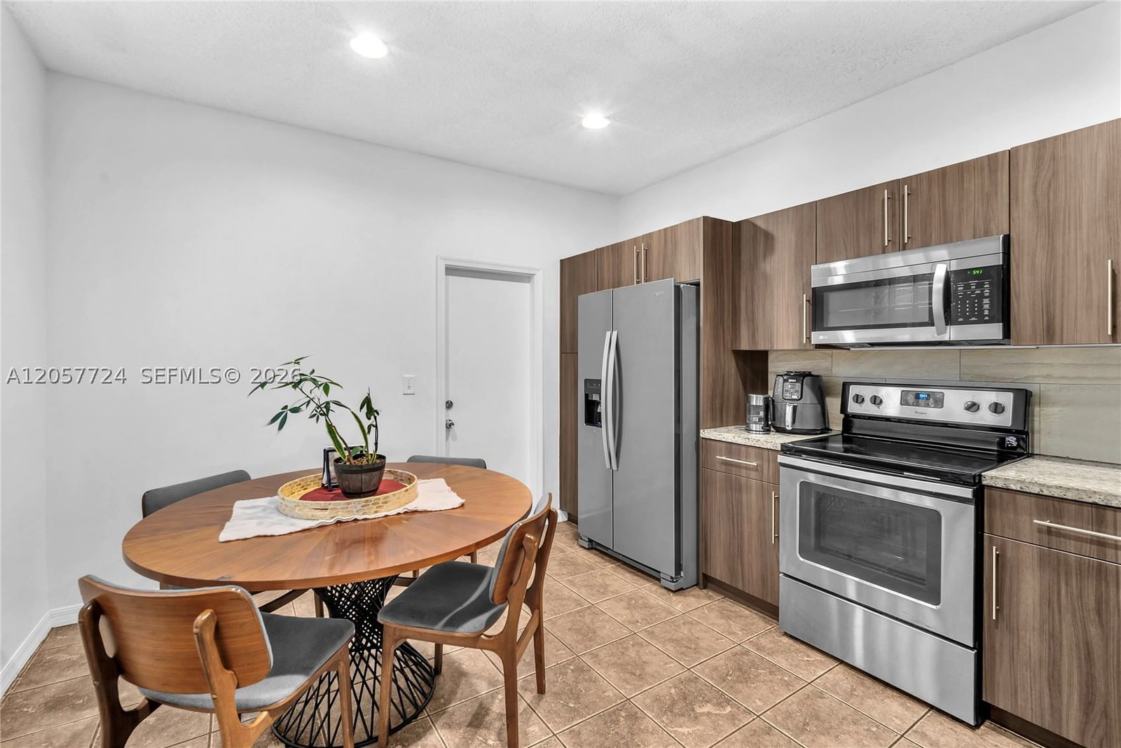 Real estate property located at 3692 San Simeon Cir, Broward, Sectors 8 9 And 10 Plat, Weston, FL