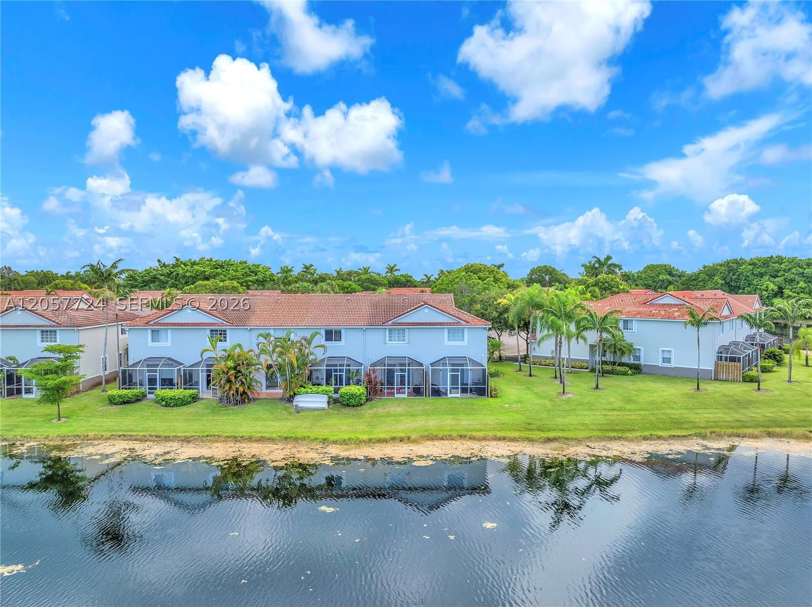 Real estate property located at 3692 San Simeon Cir, Broward, Sectors 8 9 And 10 Plat, Weston, FL