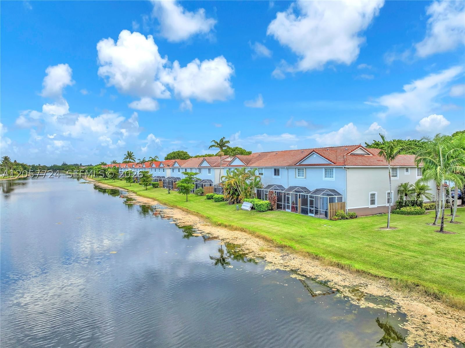Real estate property located at 3692 San Simeon Cir, Broward, Sectors 8 9 And 10 Plat, Weston, FL