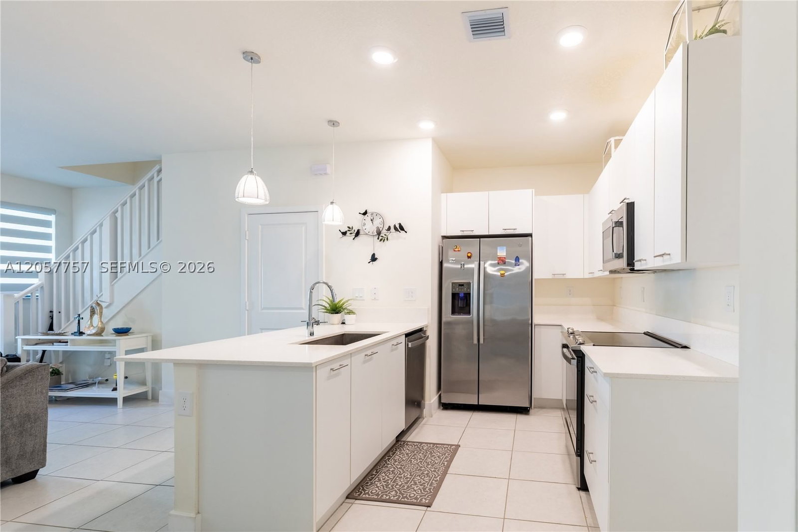 Real estate property located at 4623 83rd Pkwy, Miami-dade, Downtown Doral South Phas, Doral, FL