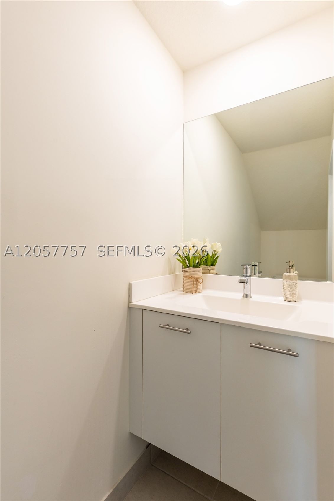 Real estate property located at 4623 83rd Pkwy, Miami-dade, Downtown Doral South Phas, Doral, FL