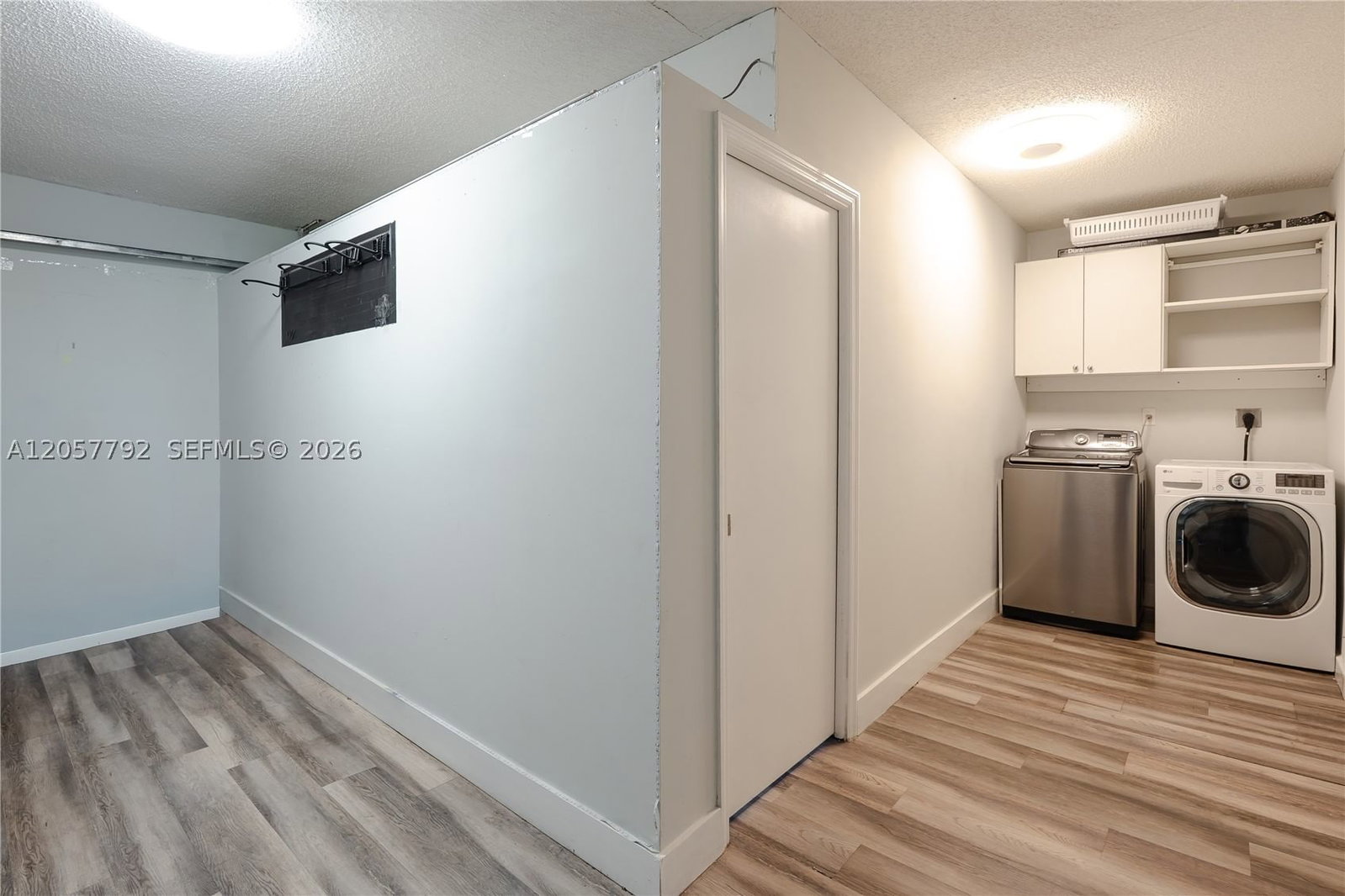 Real estate property located at 6320 199th St, Miami-dade, Country Lake Manors, Hialeah, FL