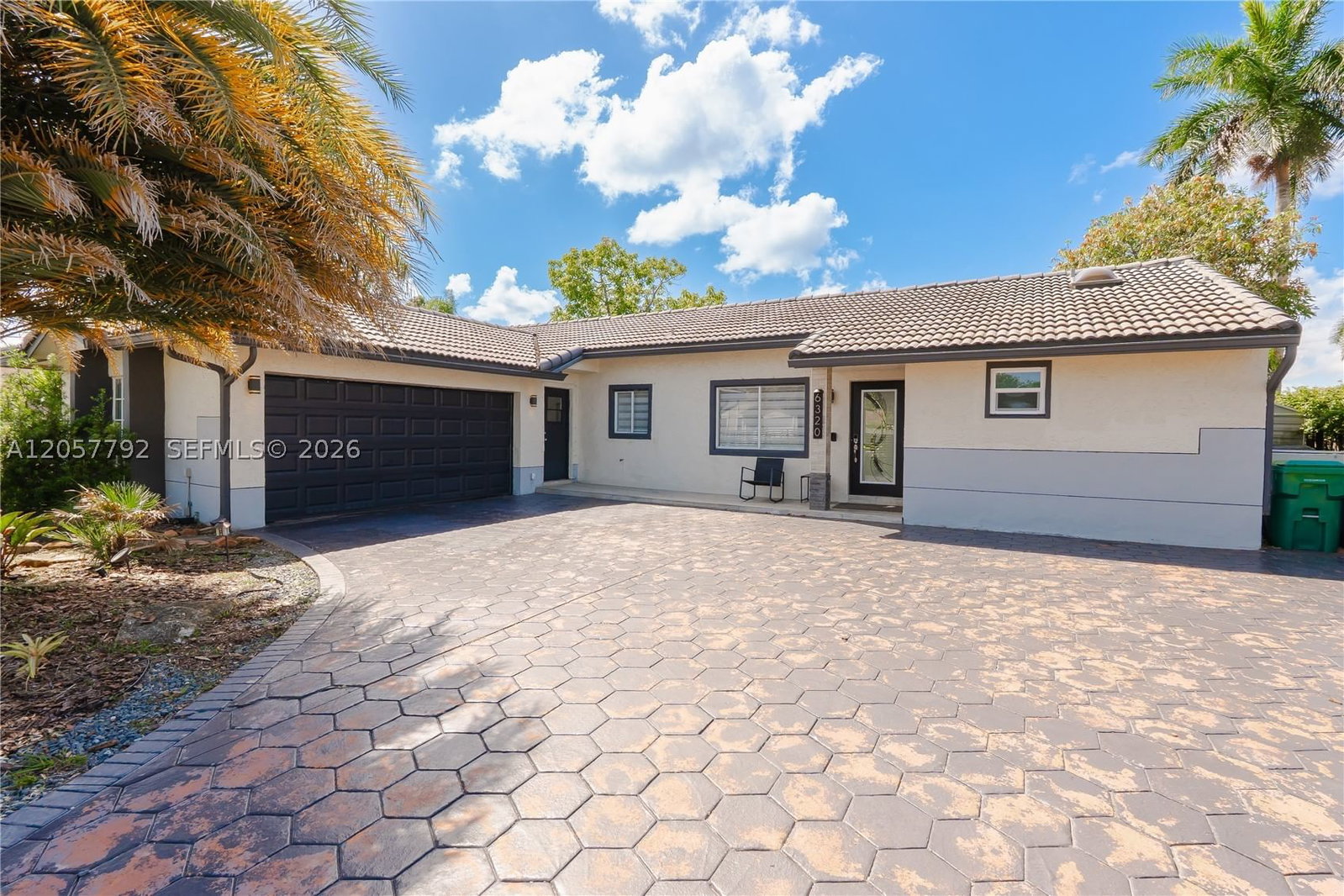 Real estate property located at 6320 199th St, Miami-dade, Country Lake Manors, Hialeah, FL