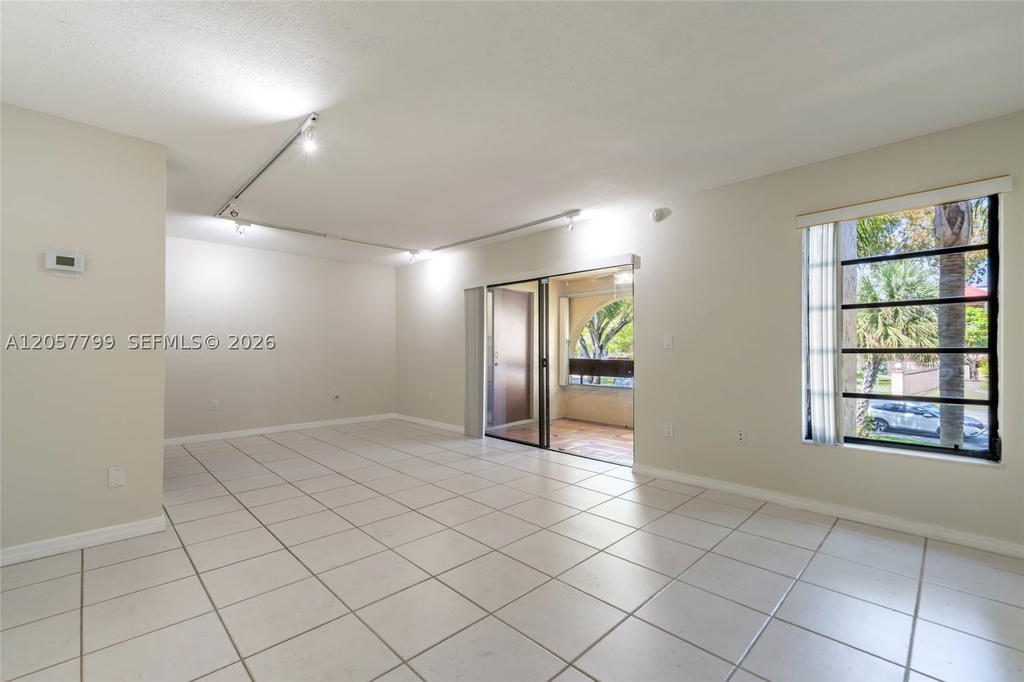 Real estate property located at 9015 125th Ave N207, Miami-dade, Kenland Pointe Condo #1, Miami, FL