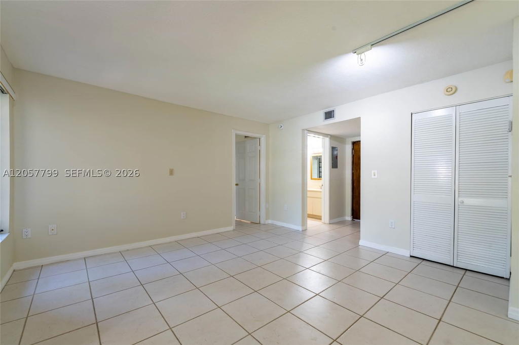 Real estate property located at 9015 125th Ave N207, Miami-dade, Kenland Pointe Condo #1, Miami, FL